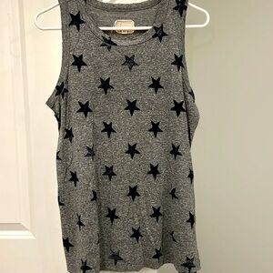 Current/Elliot muscle tank, gray with navy stars. Loose fit, Size 2 (M).